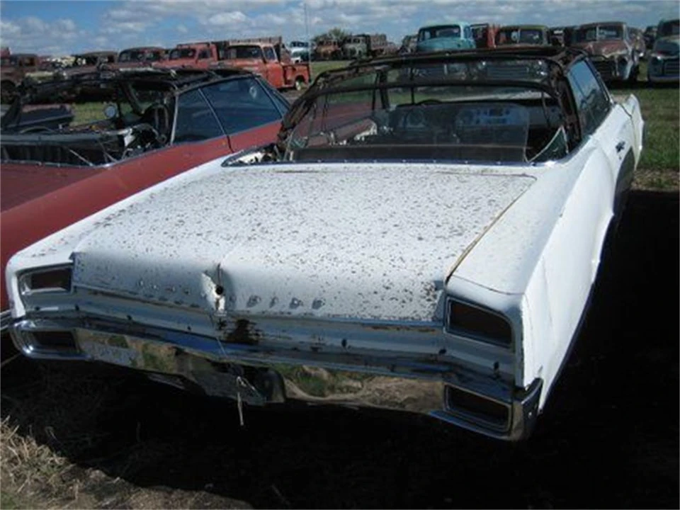 1965 Oldsmobile 88 - Image 12 of 12