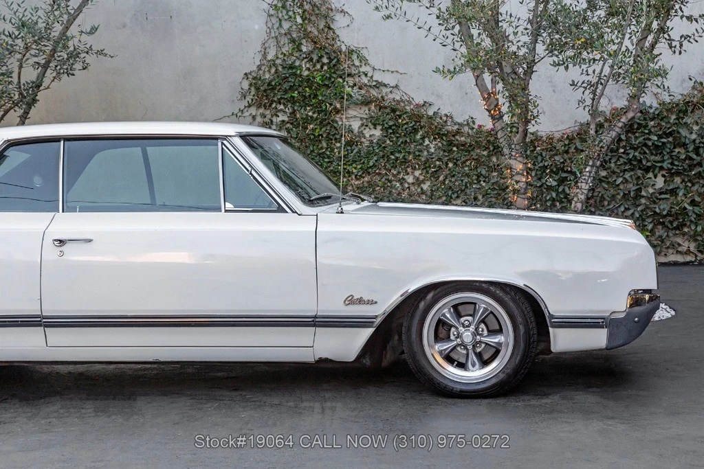 1965 Oldsmobile F-85 & Jetfire - Image 10 of 12