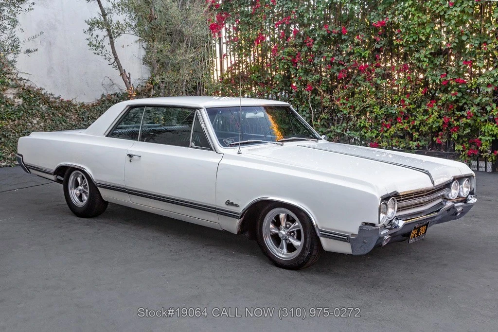 1965 Oldsmobile F-85 & Jetfire - Image 3 of 12