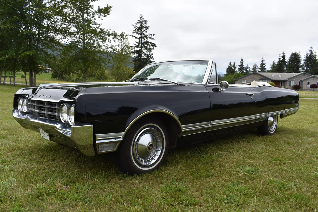 1965 Oldsmobile 98 - Image 14 of 31