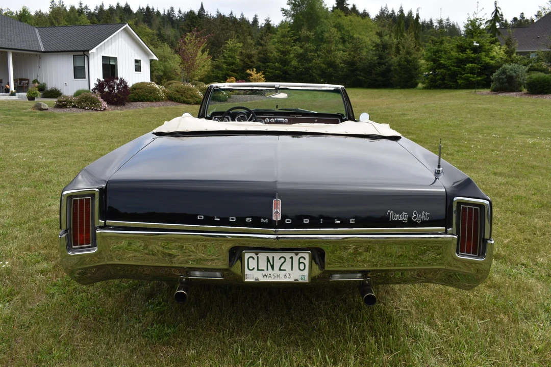 1965 Oldsmobile 98 - Image 19 of 31