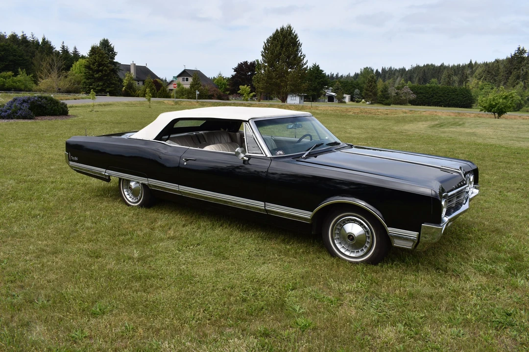 1965 Oldsmobile 98 - Image 12 of 31
