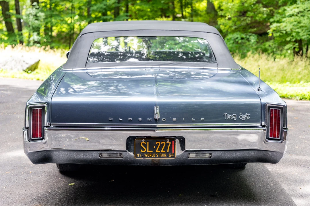 1965 Oldsmobile 98 - Image 12 of 31