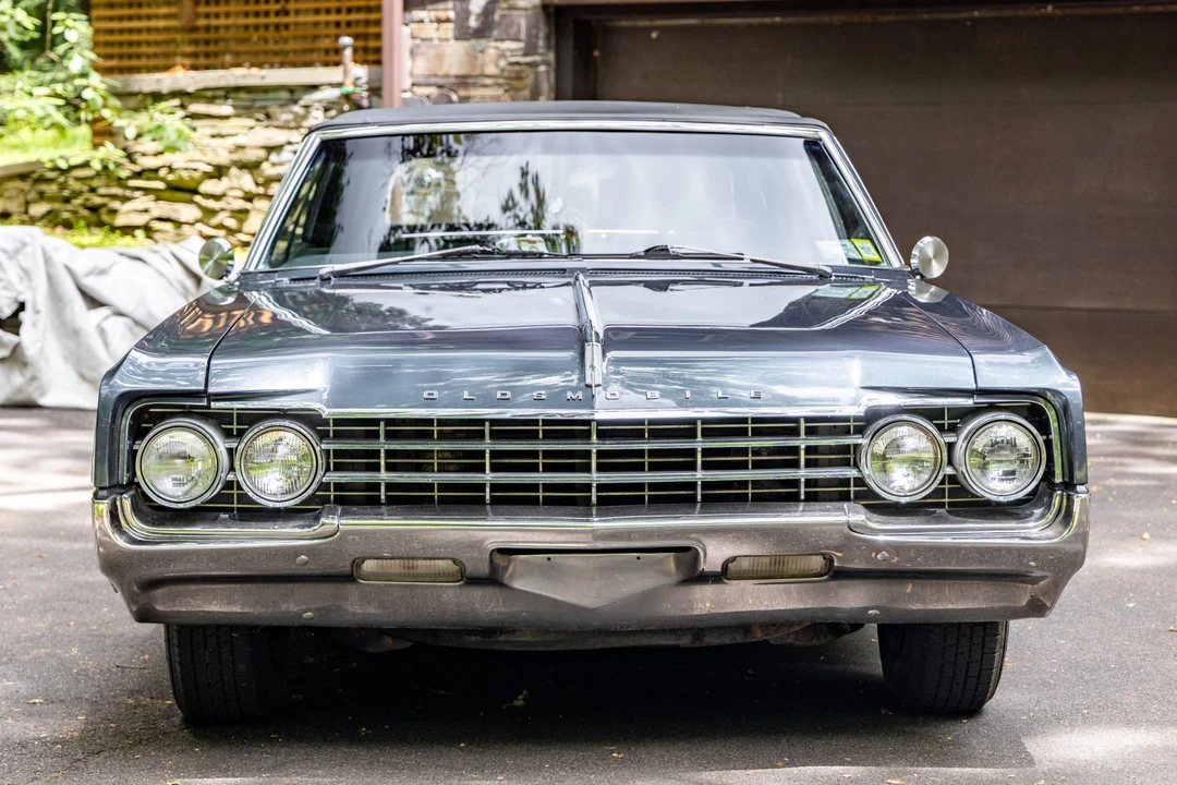 1965 Oldsmobile 98 - Image 16 of 31