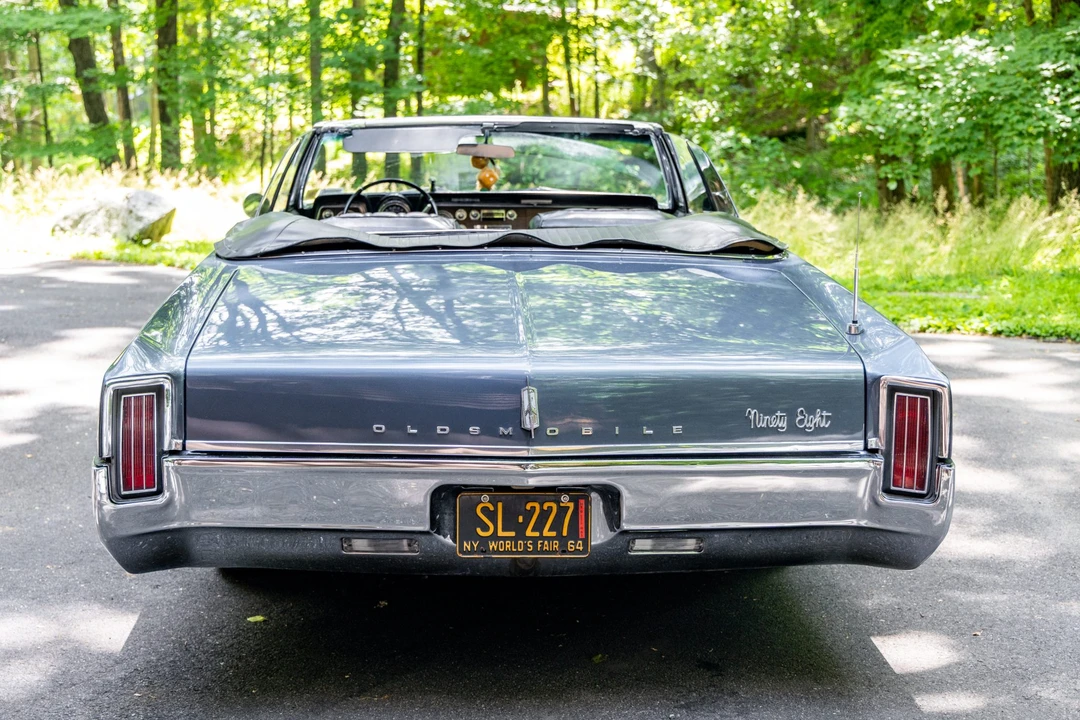 1965 Oldsmobile 98 - Image 4 of 31