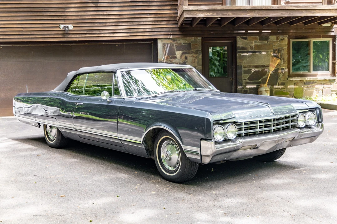 1965 Oldsmobile 98 - Image 15 of 31