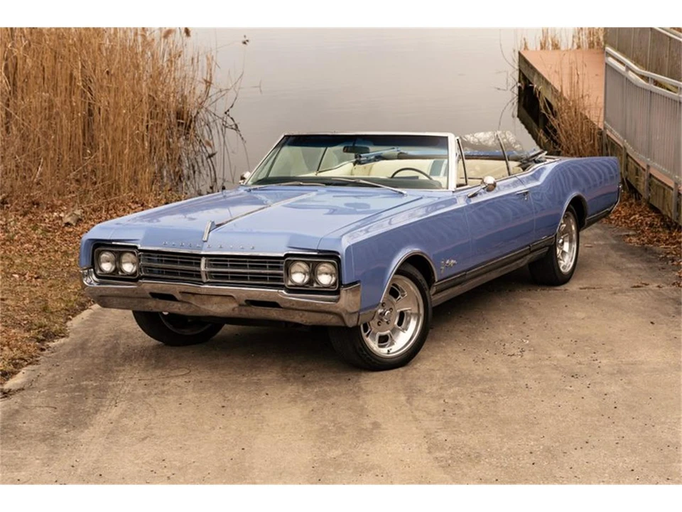 1965 Oldsmobile Starfire - Image 6 of 31