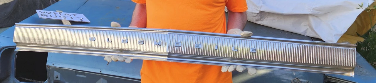 1965 Oldsmobile Starfire - Image 18 of 21