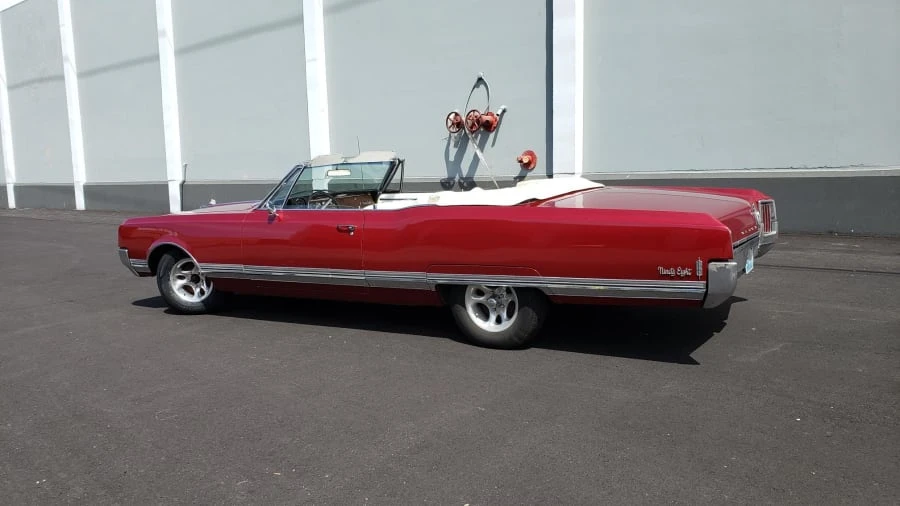 1965 Oldsmobile Starfire - Image 3 of 6