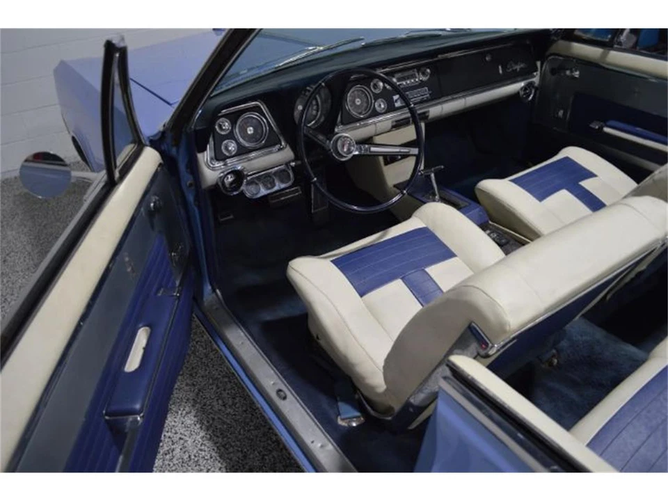 1965 Oldsmobile Starfire - Image 5 of 14