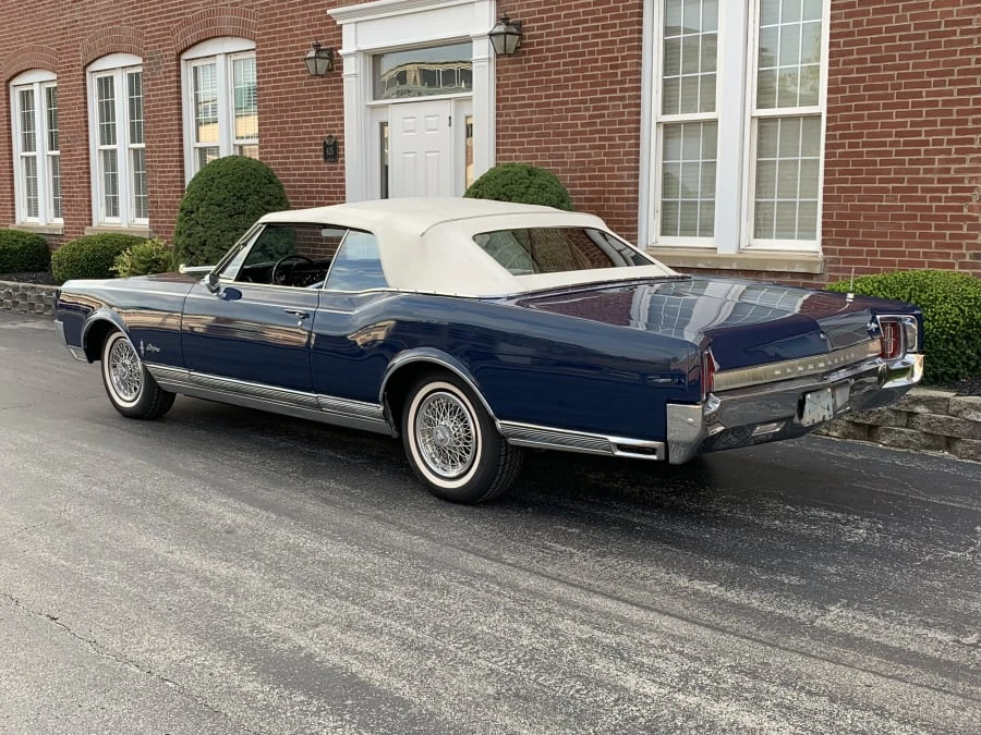 1965 Oldsmobile Starfire - Image 3 of 7