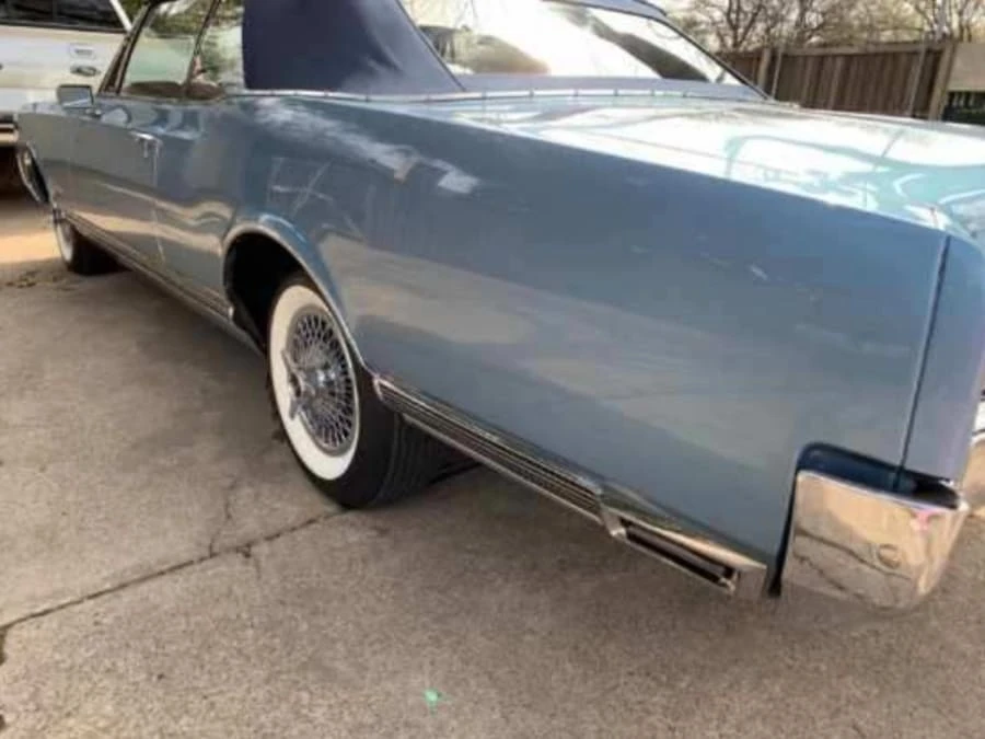 1965 Oldsmobile Starfire - Image 9 of 11
