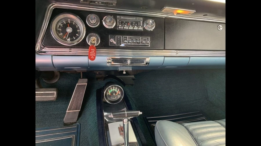 1965 Oldsmobile Starfire - Image 4 of 11