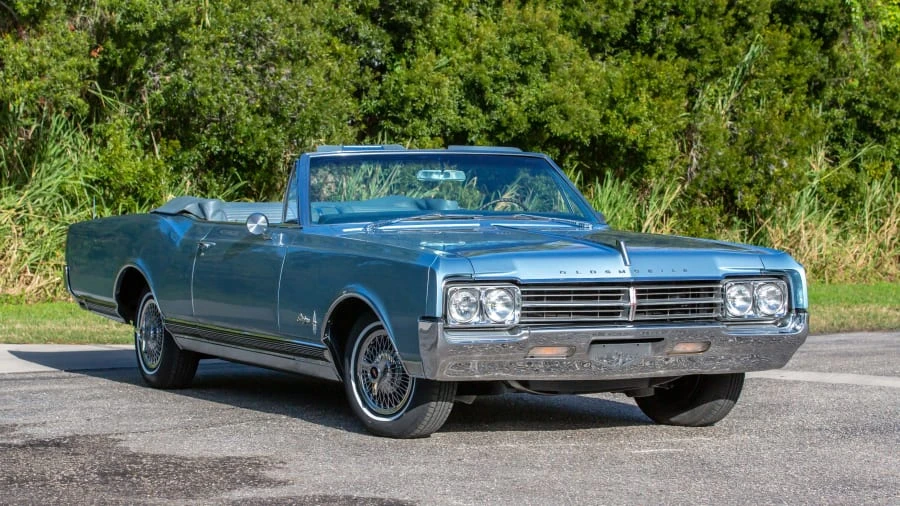 1965 Oldsmobile Starfire - Image 12 of 20