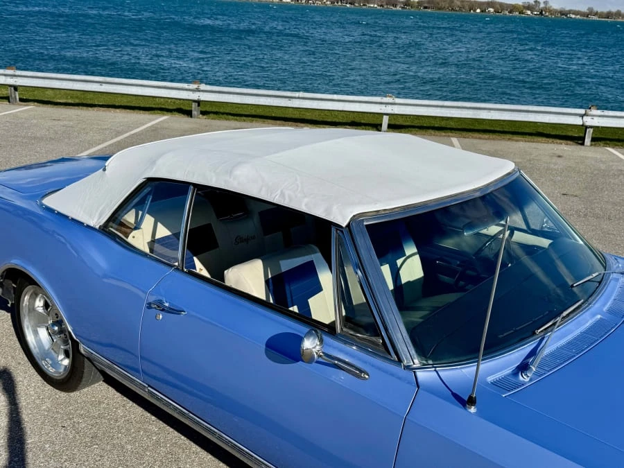 1965 Oldsmobile Starfire - Image 18 of 30