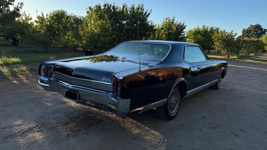 1965 Oldsmobile Starfire - Image 8 of 23