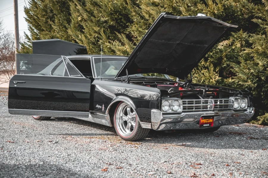 1965 Oldsmobile Starfire - Image 6 of 23