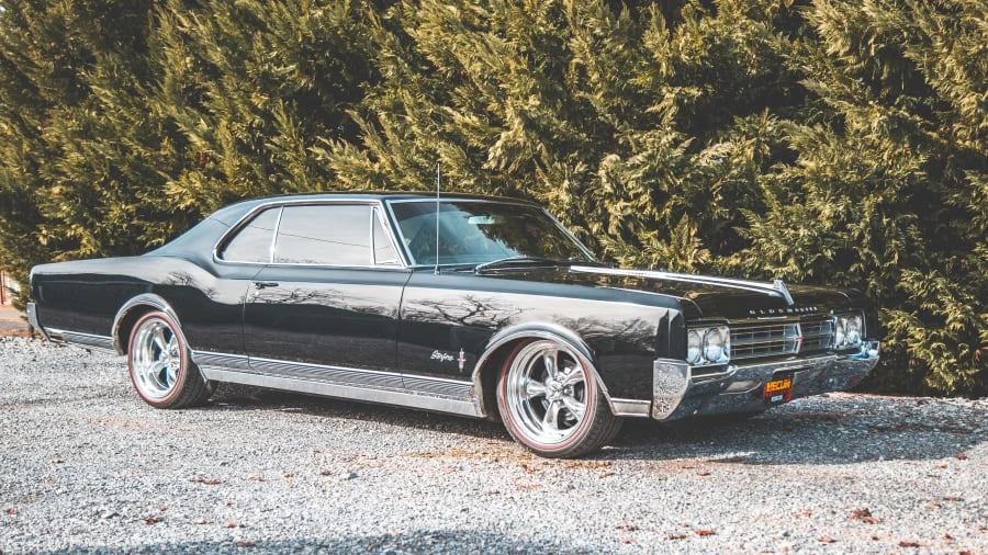 1965 Oldsmobile Starfire - Image 5 of 23