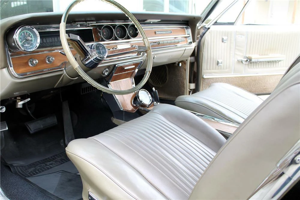1965 Pontiac Grand Prix 1st Gen - Image 4 of 4