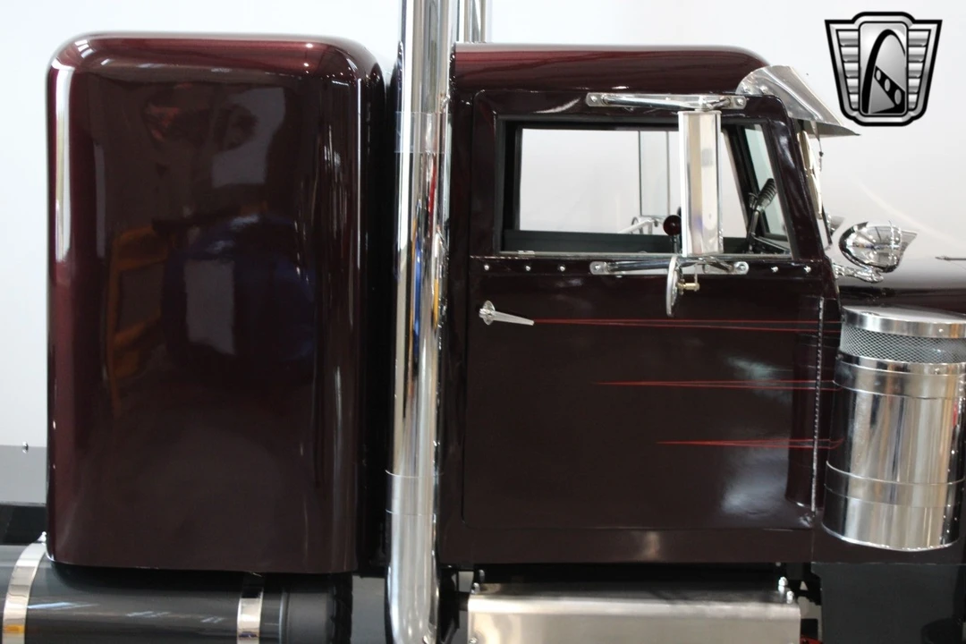 1965 Peterbilt - Image 20 of 21