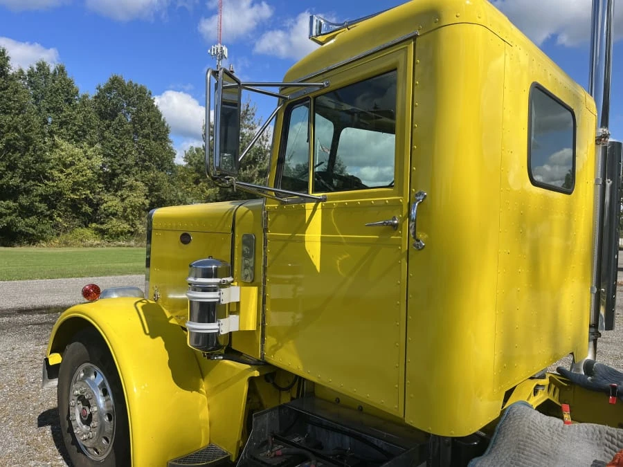 1965 Peterbilt - Image 3 of 9