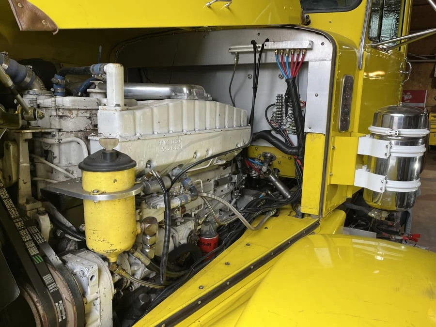 1965 Peterbilt - Image 8 of 9