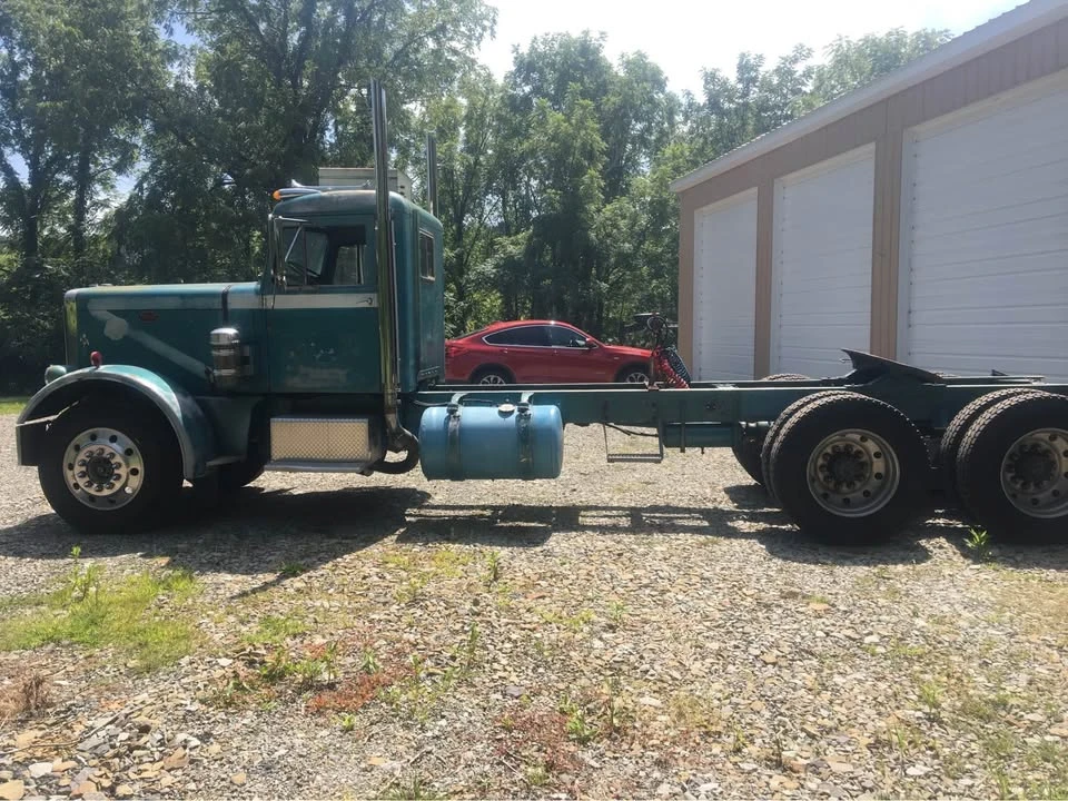 1965 Peterbilt - Image 4 of 5