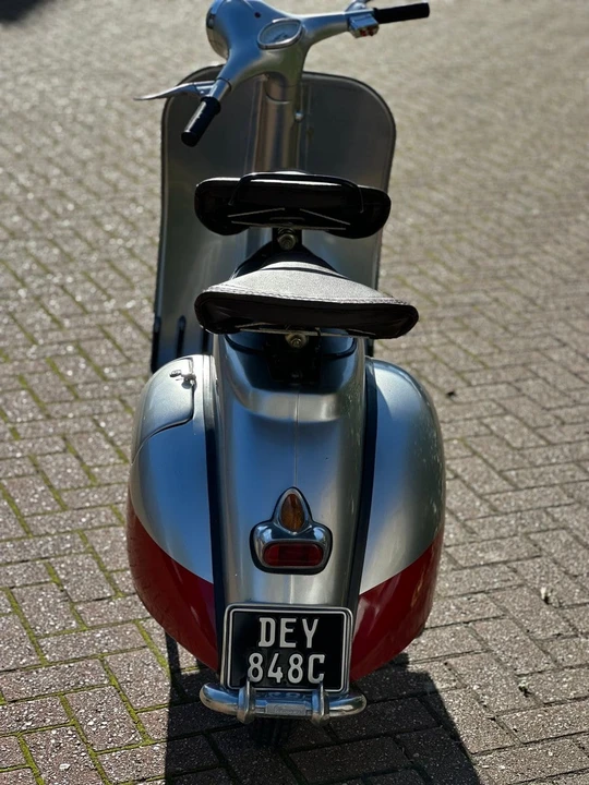 1965 Vespa GL & Sprint - Image 24 of 30