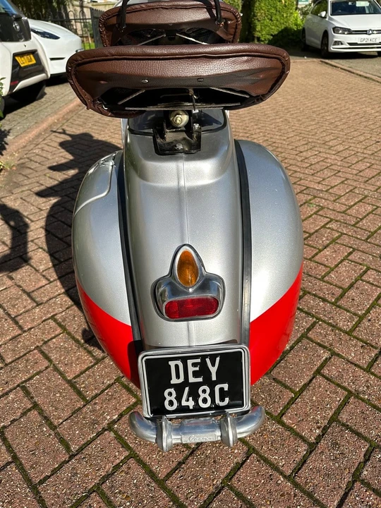 1965 Vespa GL & Sprint - Image 27 of 30