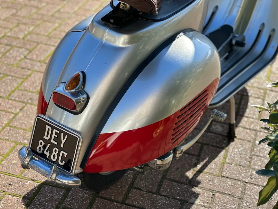 1965 Vespa GL & Sprint - Image 18 of 30