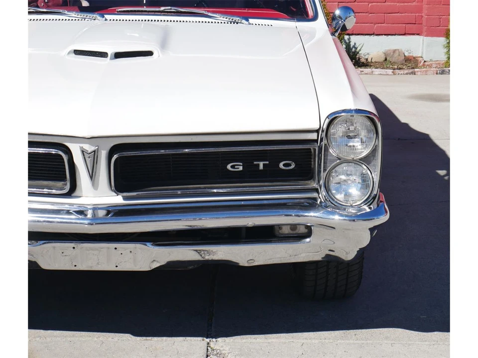 1965 Pontiac - Image 5 of 31