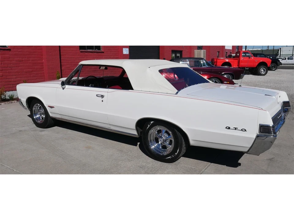 1965 Pontiac - Image 20 of 31
