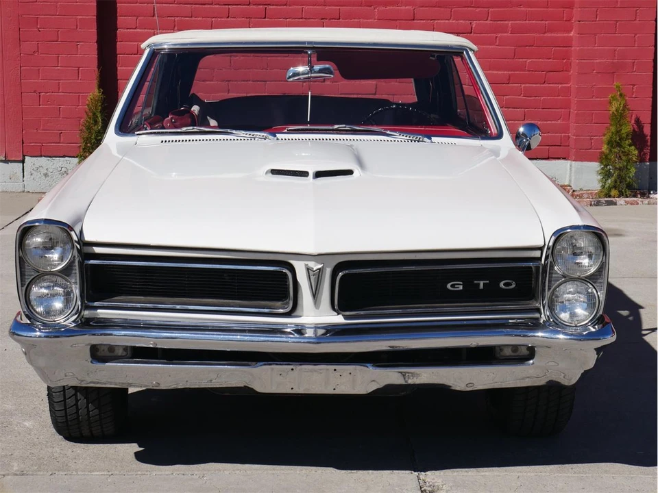 1965 Pontiac - Image 3 of 31