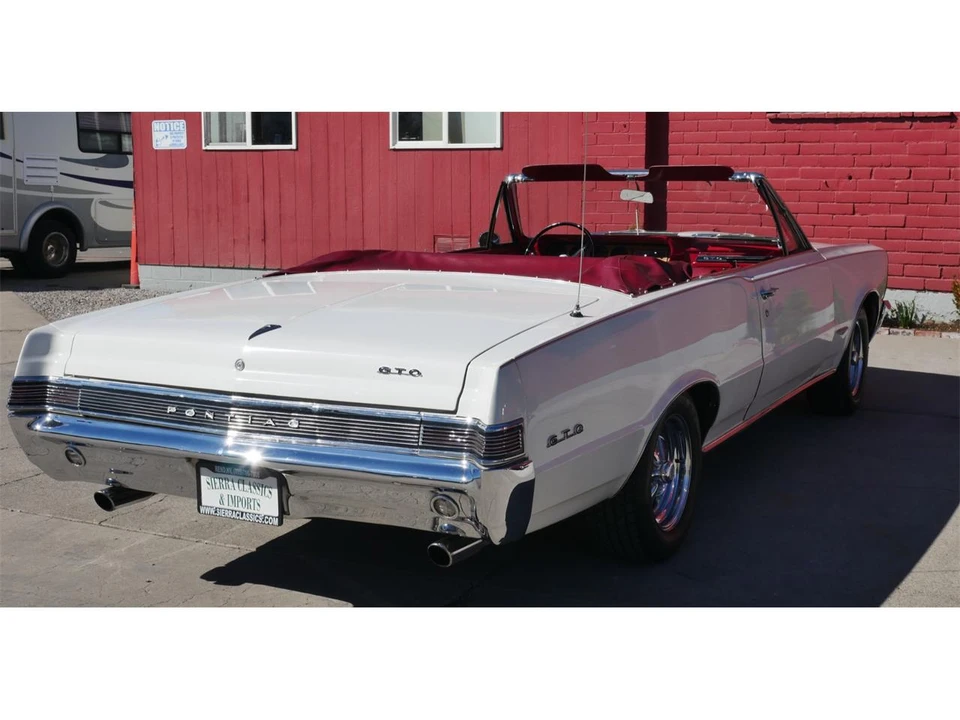 1965 Pontiac - Image 15 of 31