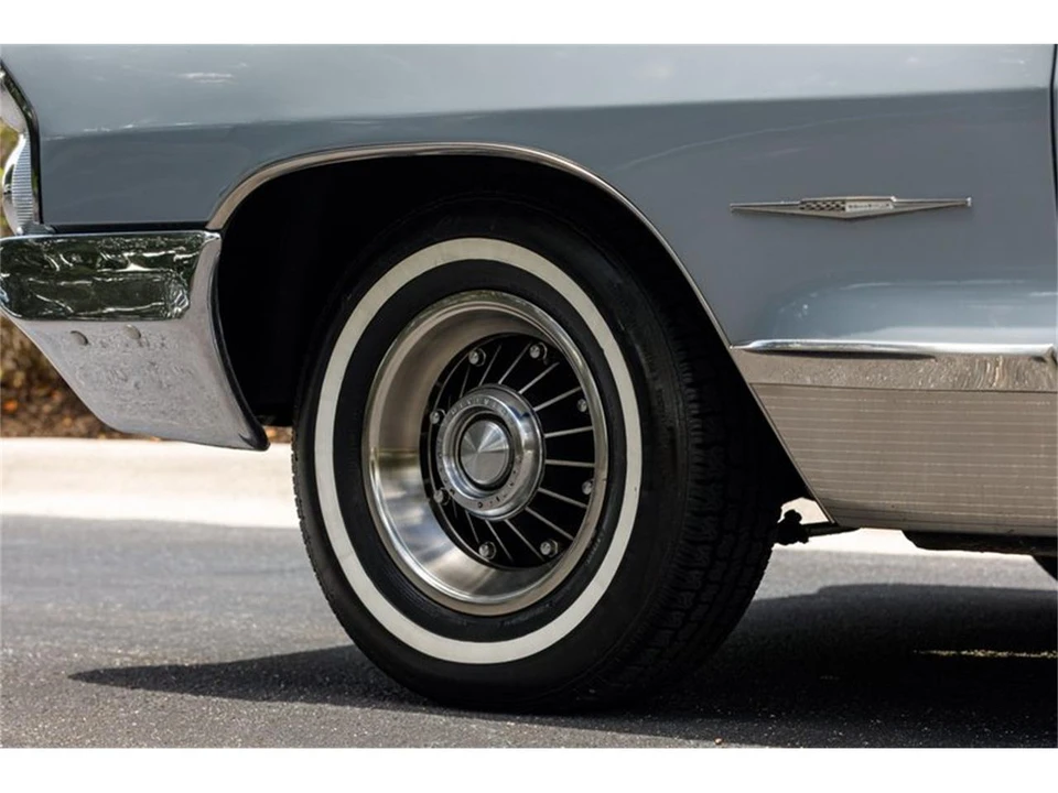 1965 Pontiac Bonneville 3rd Gen - Image 13 of 31