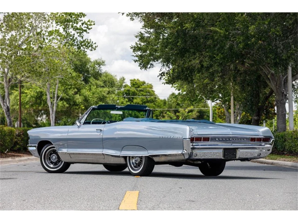 1965 Pontiac Bonneville 3rd Gen - Image 4 of 31