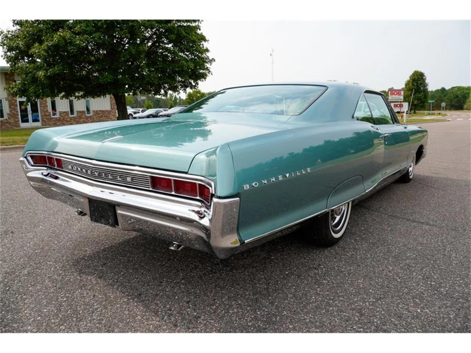 1965 Pontiac Bonneville 3rd Gen - Image 3 of 31