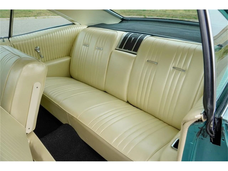 1965 Pontiac Bonneville 3rd Gen - Image 13 of 31