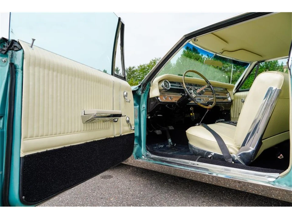 1965 Pontiac Bonneville 3rd Gen - Image 9 of 31