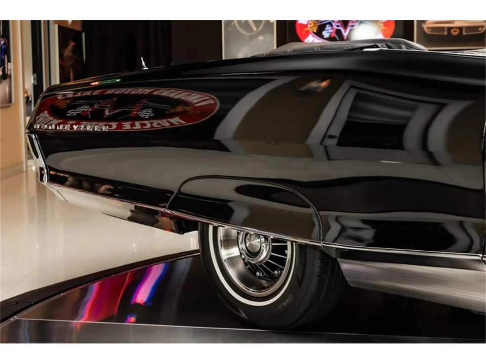 1965 Pontiac Bonneville 3rd Gen - Image 25 of 31