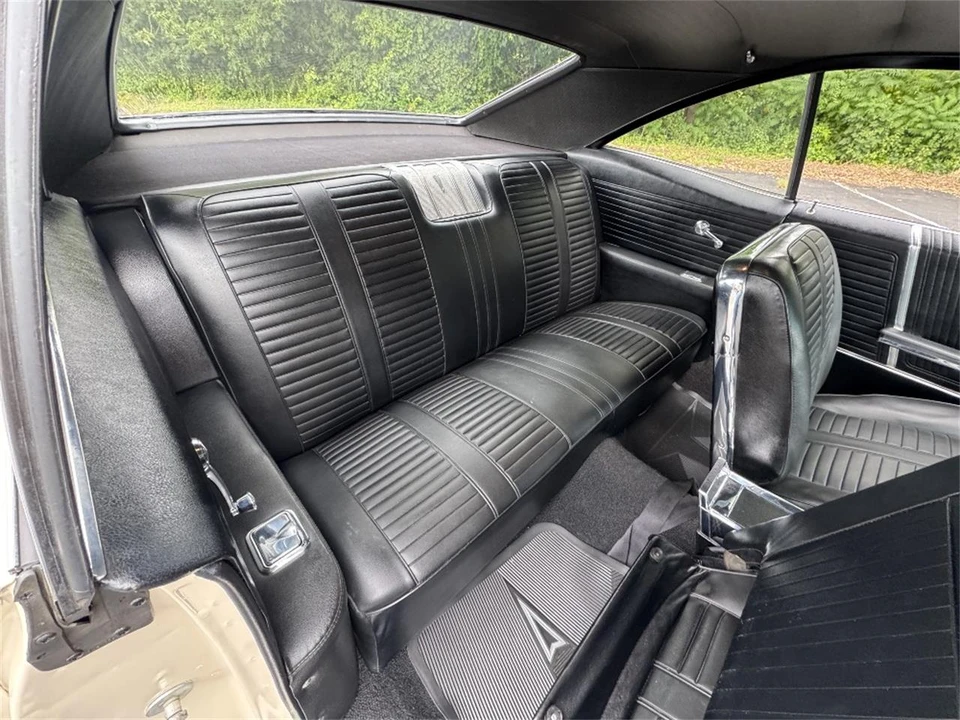 1965 Pontiac Catalina 4th Gen - Image 23 of 31