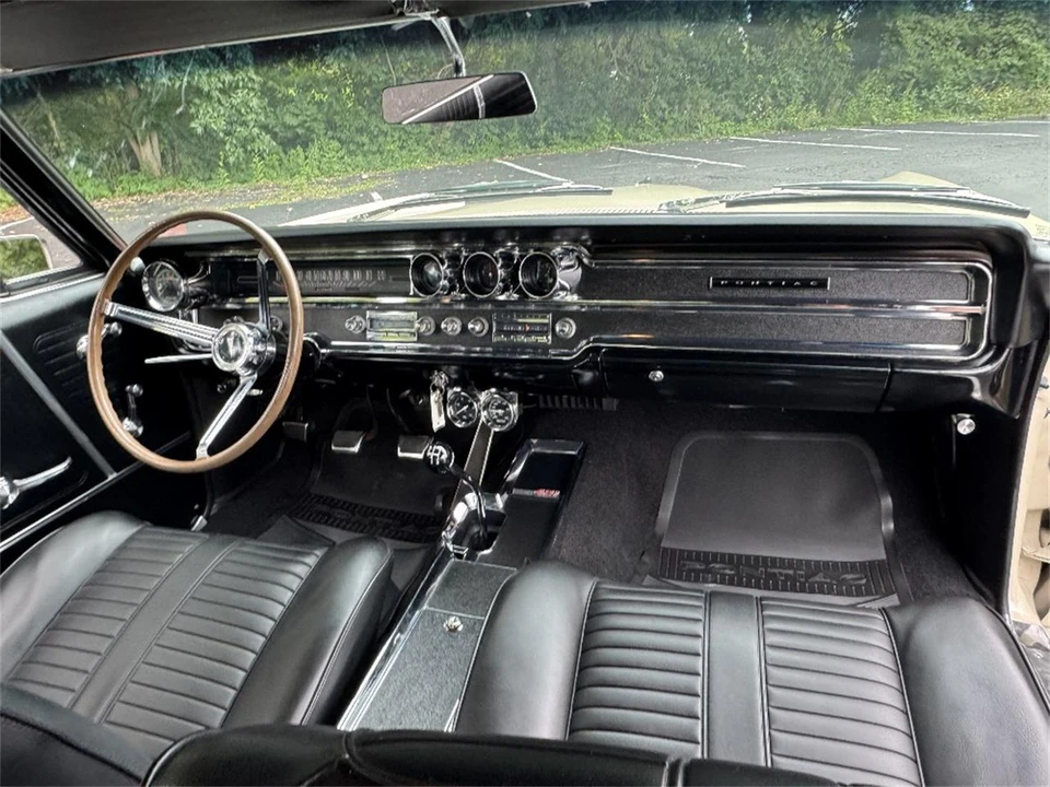 1965 Pontiac Catalina 4th Gen - Image 16 of 31