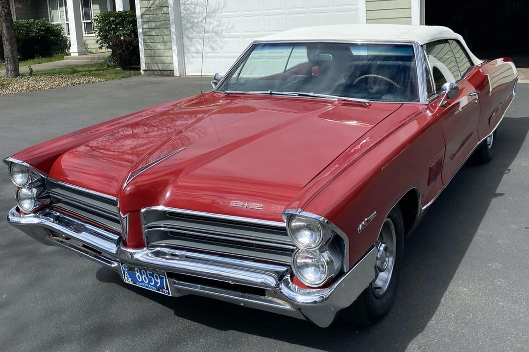 1965 Pontiac Catalina 2+2 421 - Image 2 of 31