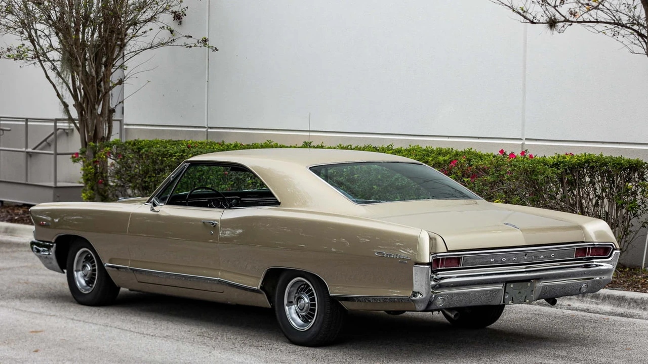 1965 Pontiac Catalina 4th Gen - Image 2 of 25