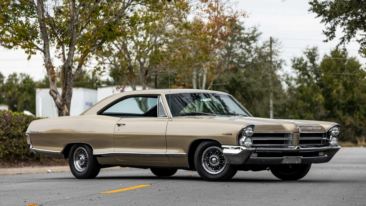 1965 Pontiac Catalina 4th Gen - Image 22 of 25