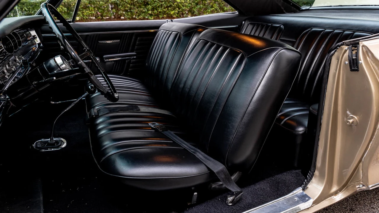 1965 Pontiac Catalina 4th Gen - Image 4 of 25