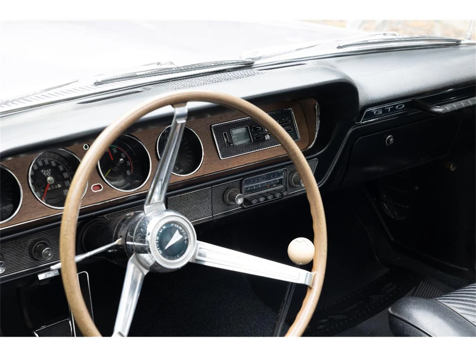 1965 Pontiac GTO 1st Gen - Image 24 of 31