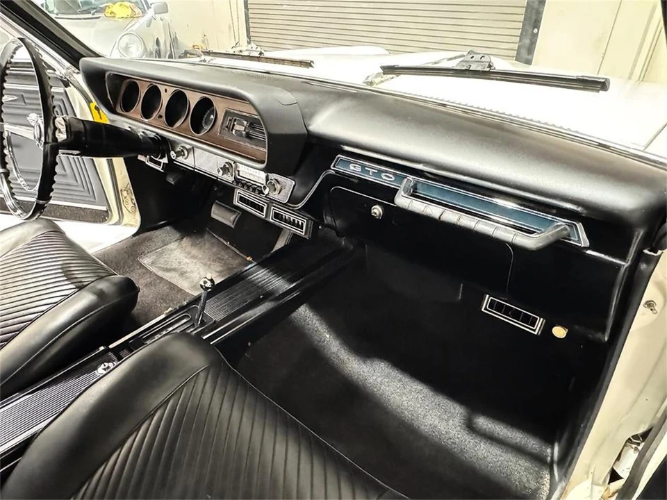 1965 Pontiac GTO 1st Gen - Image 19 of 31