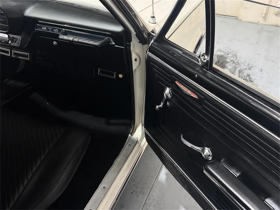 1965 Pontiac GTO 1st Gen - Image 21 of 31