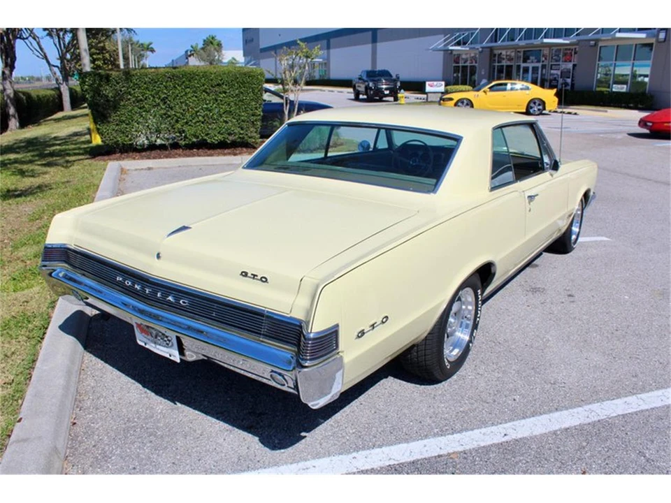 1965 Pontiac GTO 1st Gen - Image 16 of 31